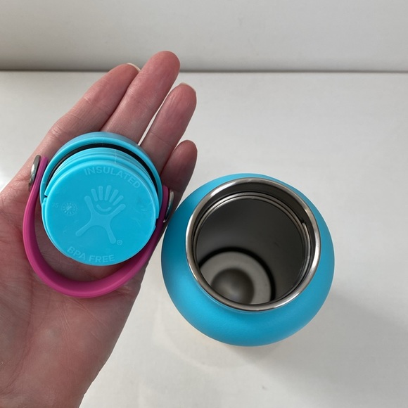 Limited Edition Teal & Pink 24 ounce Hydro Flask with Tan Boot - Picture 8 of 9